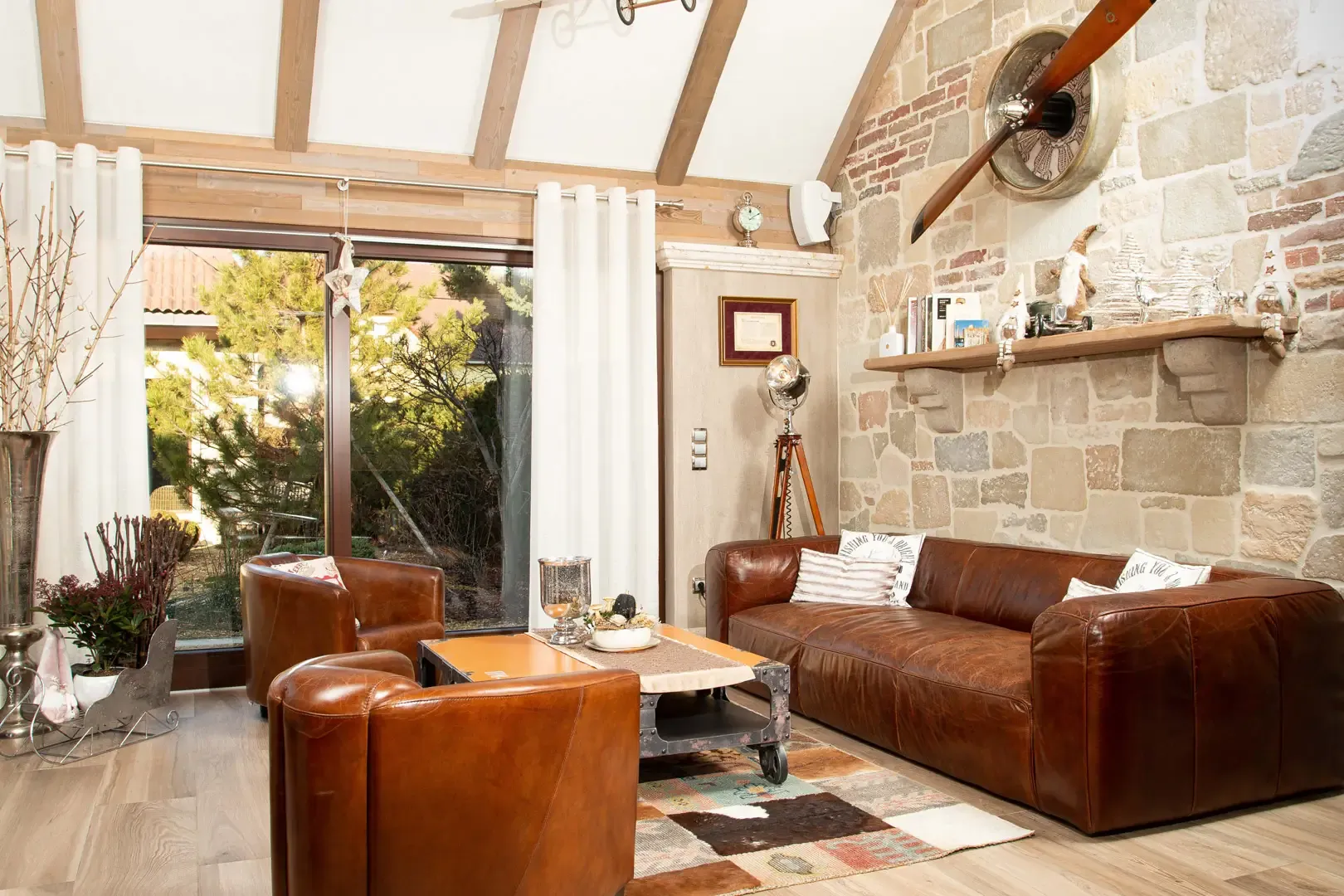 Vintage lodge