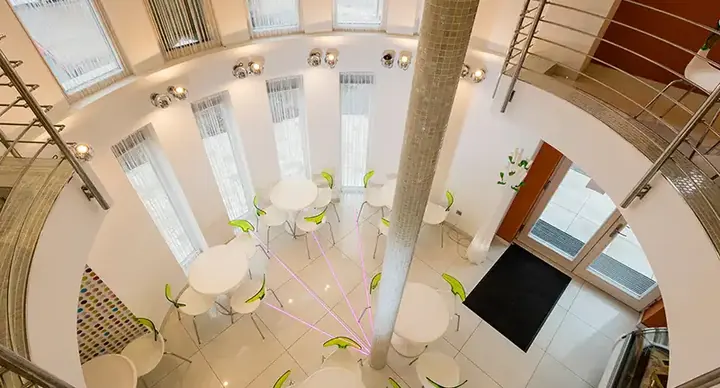 Karl Kávézó és Fagylaltozó - Komfort Centrum