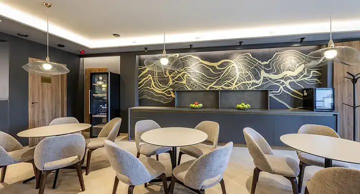 Riva Prestige Hotel**** - Komfort Centrum