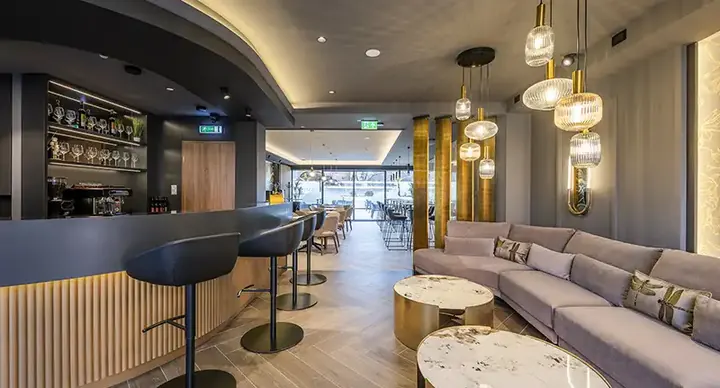 Riva Prestige Hotel**** - Komfort Centrum