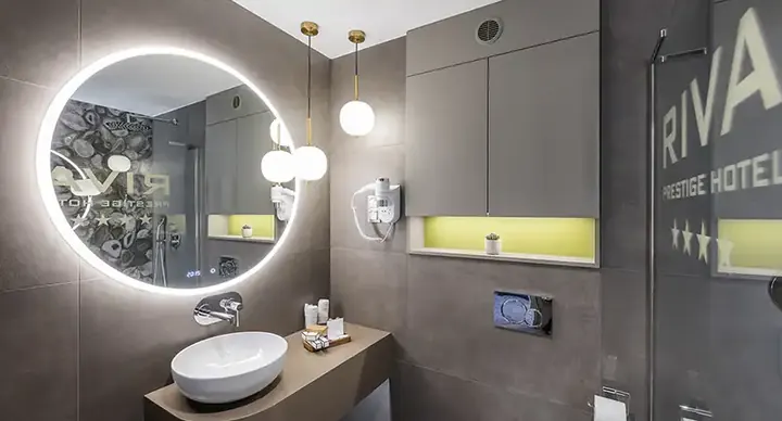 Riva Prestige Hotel**** - Komfort Centrum