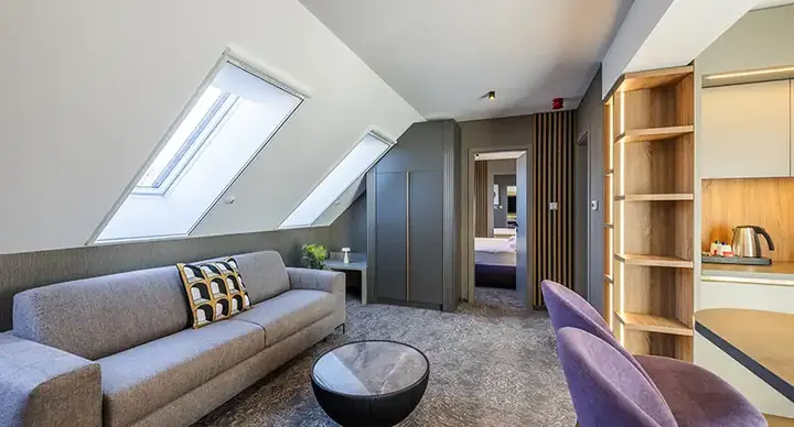 Riva Prestige Hotel**** - Komfort Centrum